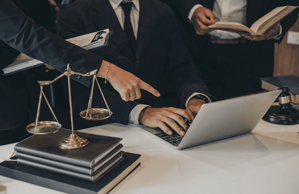 8 Things to Know When Hiring a Personal Injury Lawyer in 2023